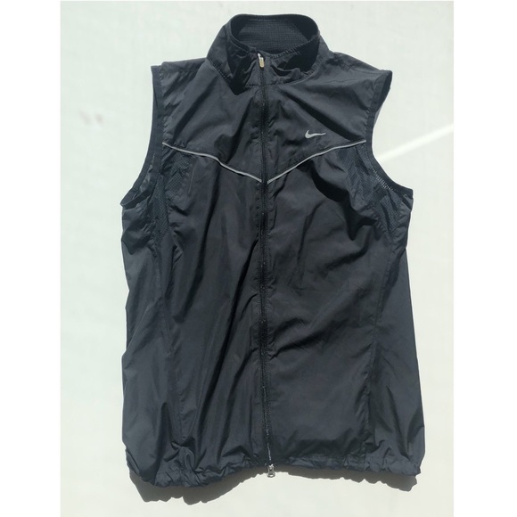 nike lightweight vest